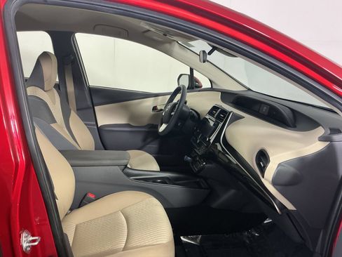Used 2018 Toyota Prius Two w/ Prius Two Safety Plus Package FWD image 20