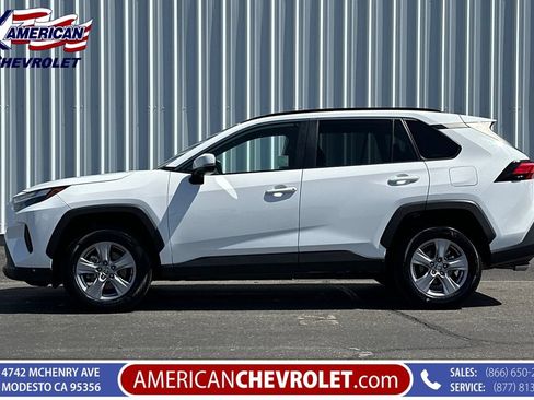 Used 2025 Toyota RAV4 XLE FWD image 7