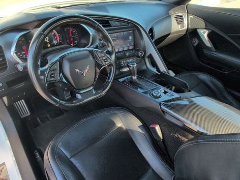Used 2017 Chevrolet Corvette Stingray Coupe w/ 1LT image 5