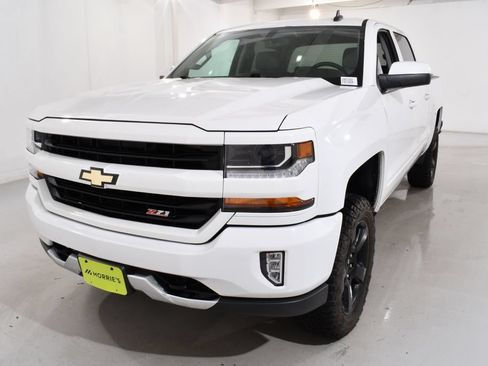 Used 2018 Chevrolet Silverado 1500 LT w/ All Star Edition AWD/4WD image 2