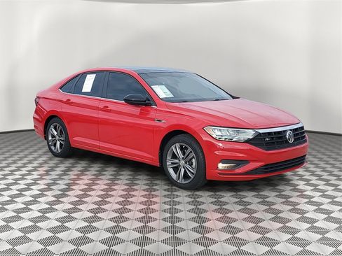 Used 2020 Volkswagen Jetta R-Line w/ R-Line Cold Weather Package image 2