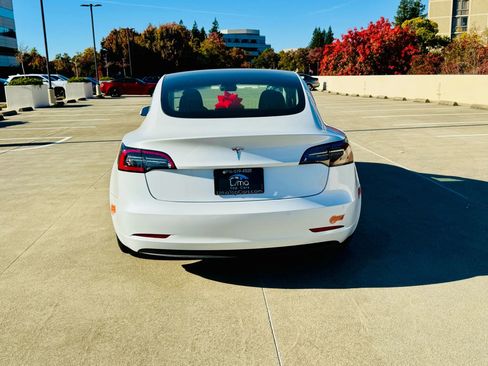 Used 2020 Tesla Model 3 RWD image 5