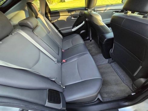 Used 2012 Toyota Prius Four w/ Deluxe Solar Roof Pkg FWD image 14