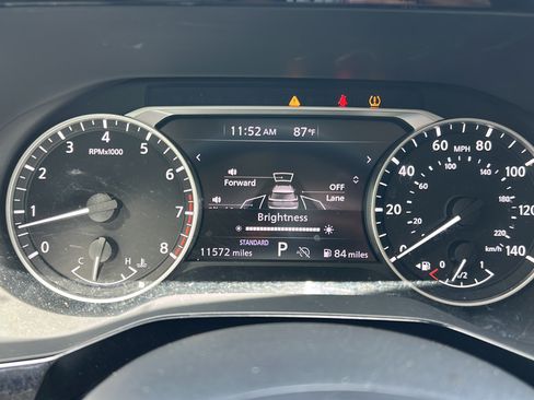 Used 2025 Nissan Pathfinder SV w/ SV Premium Package FWD image 26