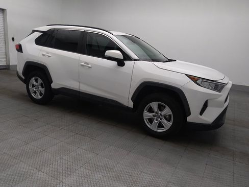 Used 2019 Toyota RAV4 XLE w/ Convenience Package image 11