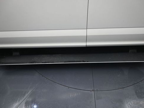 Used 2019 Ford F150 Platinum w/ Equipment Group 701A Luxury image 15