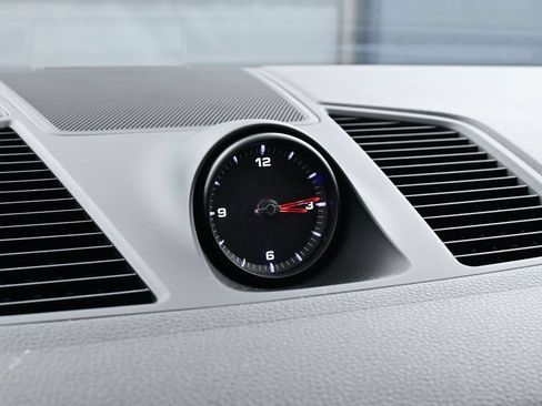 Certified 2023 Porsche Cayenne AWD/4WD image 20