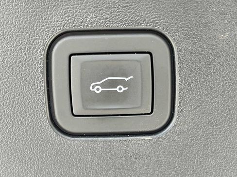 Used 2026 Cadillac Vistiq Sport w/ LPO, Floor Liner Package AWD/4WD image 12