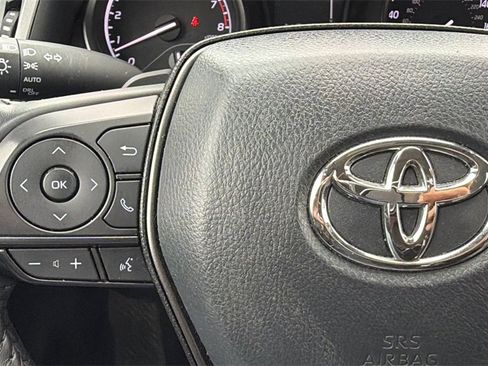 Used 2024 Toyota Camry SE image 28