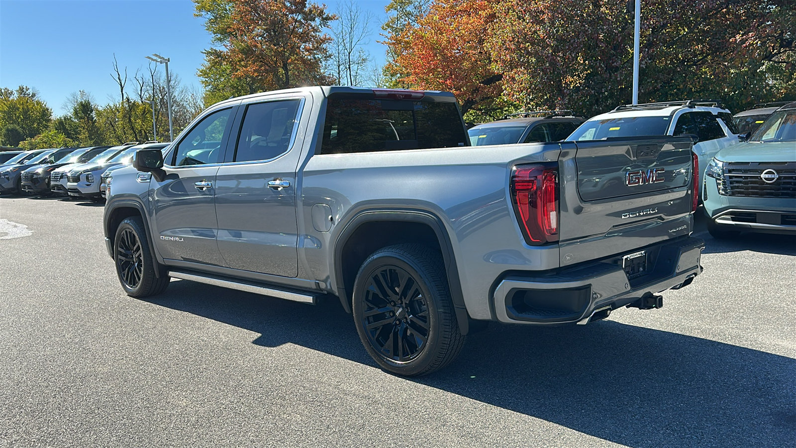 Used 2020 GMC Sierra 1500 Denali w/ Denali Ultimate Package AWD/4WD image 8