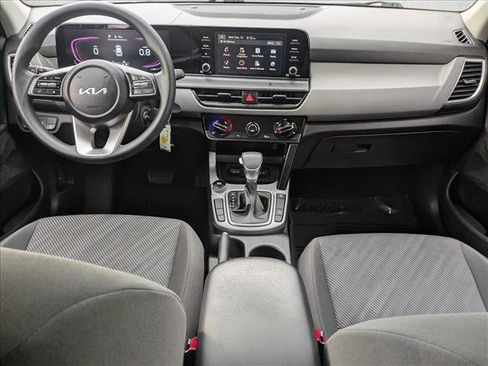 Used 2024 Kia Seltos LX image 17