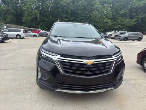 Used 2022 Chevrolet Equinox LT FWD image 2