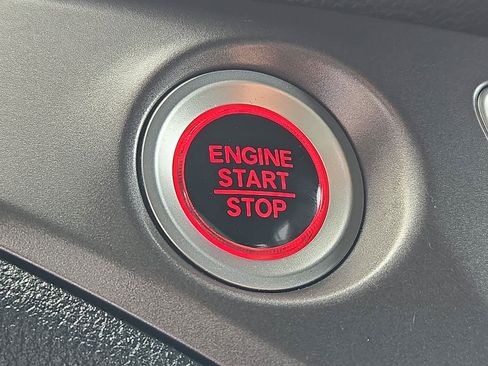 Used 2022 Honda Pilot Sport image 24