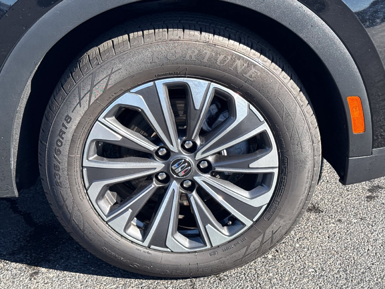 Used 2024 Buick Envision Preferred AWD/4WD image 9
