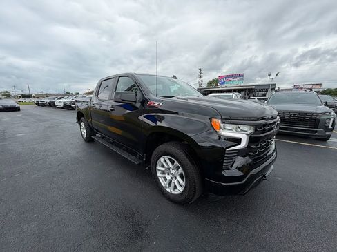 Used 2024 Chevrolet Silverado 1500 RST AWD/4WD image 1