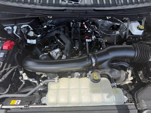 Used 2025 Ford Expedition Max Platinum AWD/4WD image 12