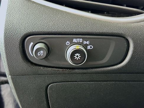 Used 2023 Chevrolet Malibu LT image 10