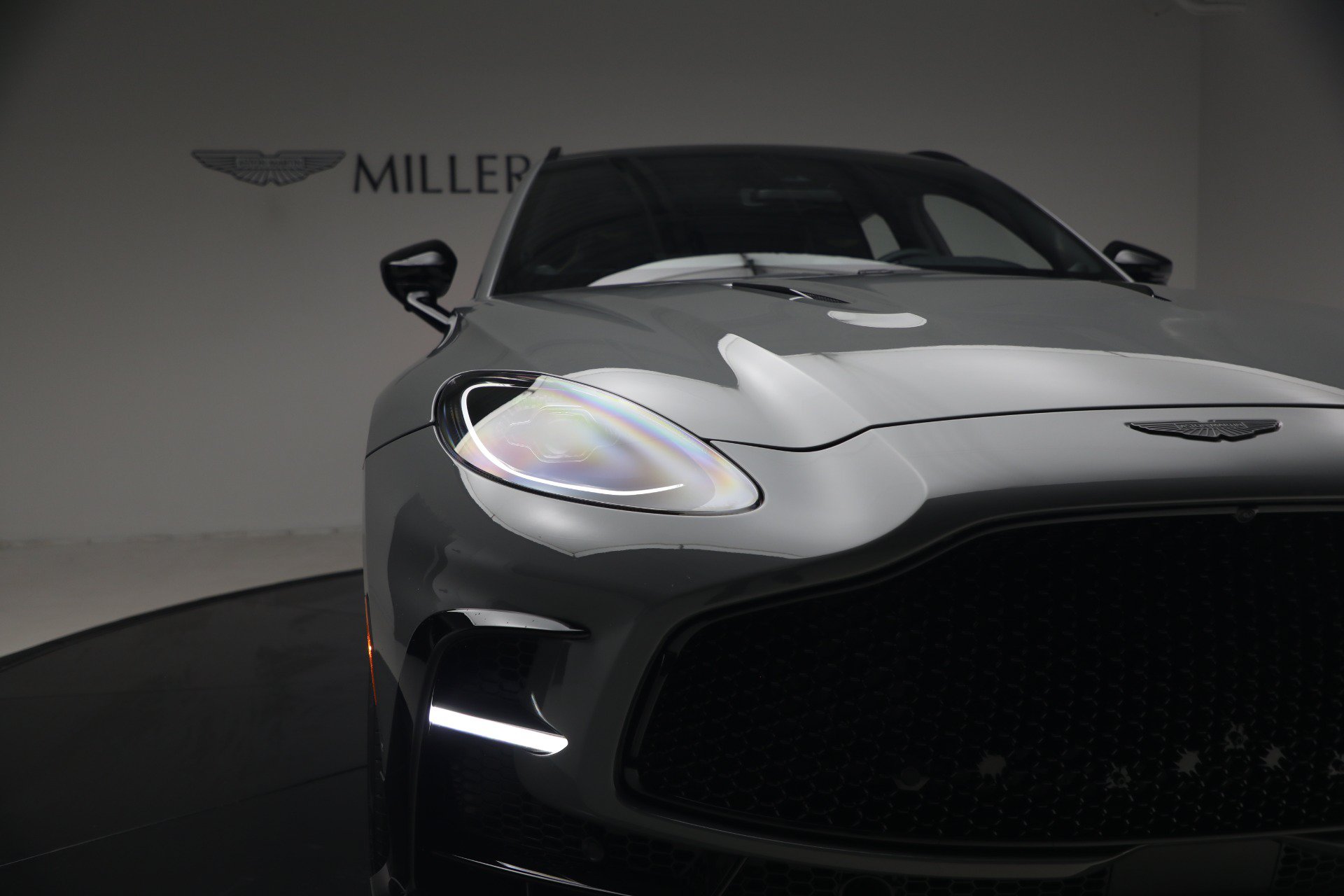 Used 2026 Aston Martin DBX S AWD/4WD image 31