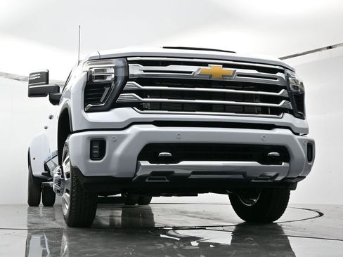 New 2026 Chevrolet Silverado 3500 High Country w/ Technology Package image 38