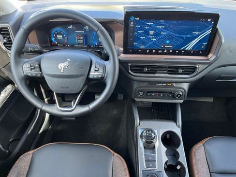Certified 2025 Ford Bronco Sport Outer Banks w/ Outer Banks Tech Package+ AWD/4WD image 19