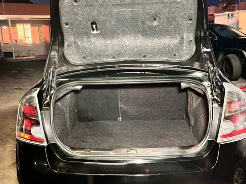 Used 2012 Nissan Sentra 2.0 SR image 6