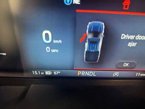 Used 2026 Ford Maverick XLT w/ XLT Luxury Package AWD/4WD image 2