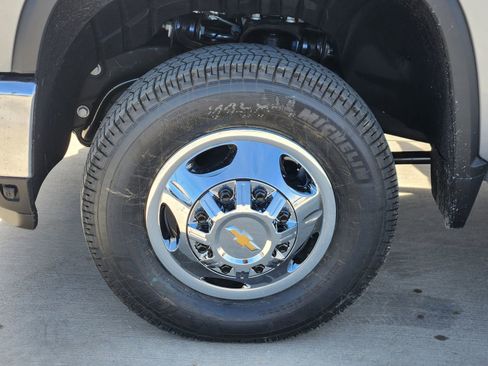 New 2026 Chevrolet Silverado 3500 LT w/ Texas Edition image 11