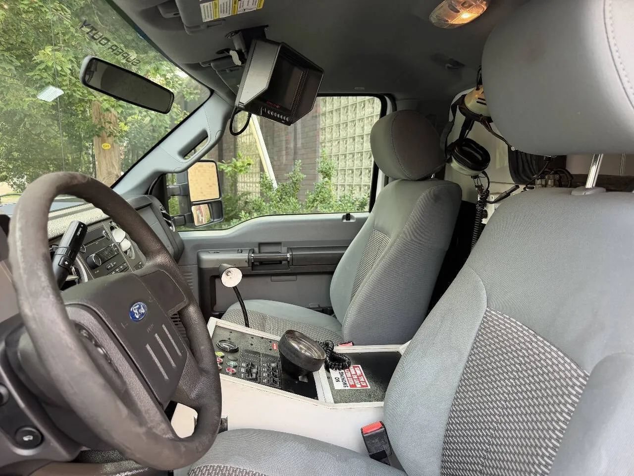 Used 2012 Ford F450 XLT w/ Ambulance Preparation Pkg RWD image 18