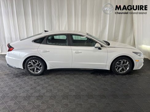 Used 2022 Hyundai Sonata SEL w/ Cargo Package image 2