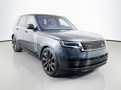 Used 2023 Land Rover Range Rover SV AWD/4WD image 3