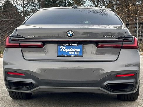 Used 2022 BMW 750i xDrive w/ Executive Package image 4