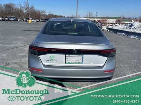 Used 2023 Honda Accord EX image 7