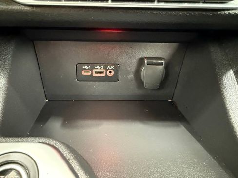 Used 2023 Nissan Sentra SV FWD image 37