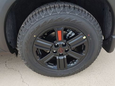 New 2026 Nissan Rogue SV AWD/4WD image 25