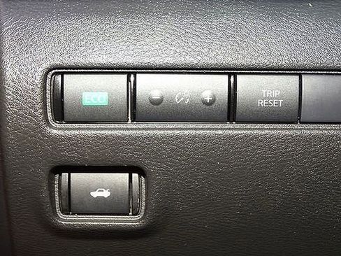 Used 2024 Nissan Sentra SR image 16