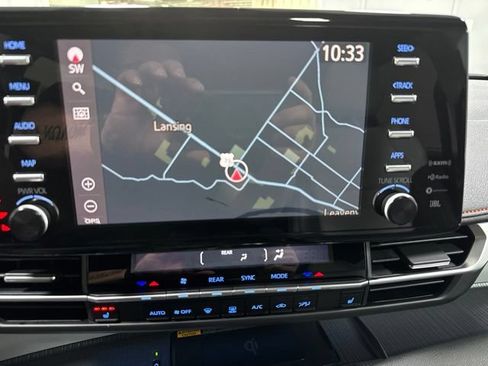 Used 2021 Toyota Sienna XSE FWD image 4