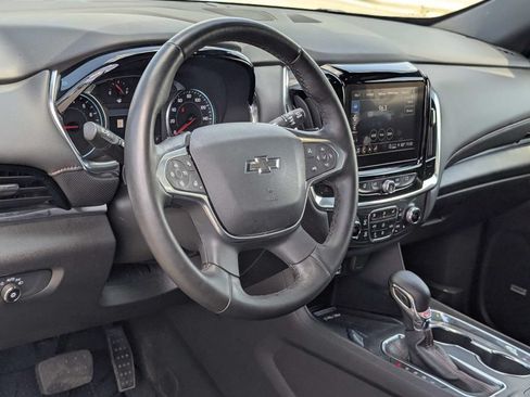 Used 2023 Chevrolet Traverse RS w/ LPO, Floor Liner Package AWD/4WD image 18