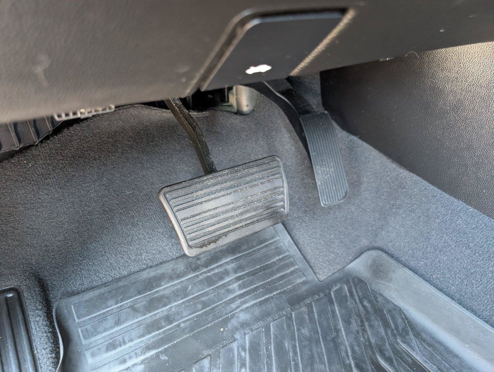 Used 2019 Chevrolet Tahoe LT w/ LT Signature Package RWD image 15