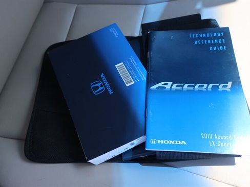 Used 2013 Honda Accord EX image 27