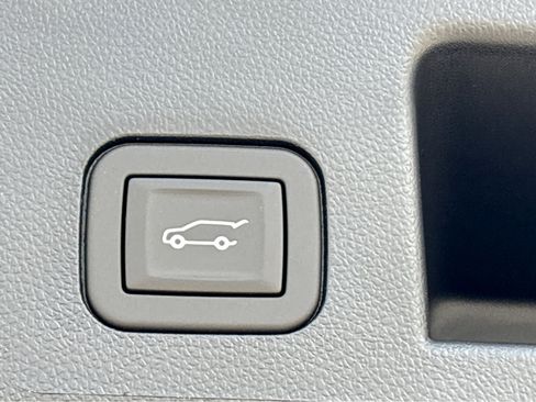 New 2026 Chevrolet Equinox ACTIV FWD image 22