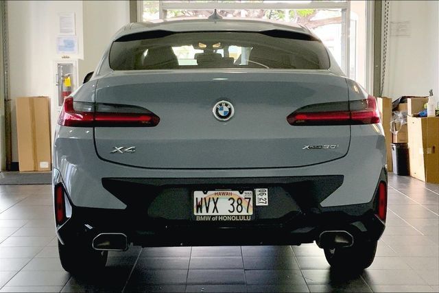 Used 2023 BMW X4 xDrive30i w/ M Sport Package AWD/4WD image 4