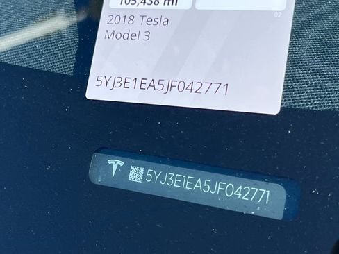 Used 2018 Tesla Model 3 Long Range RWD image 22