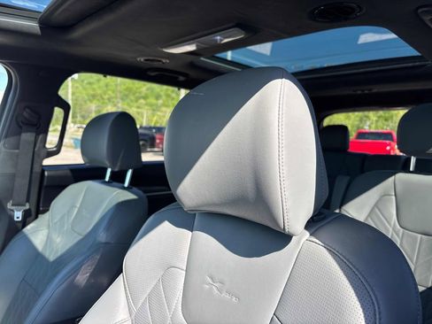 Used 2023 Kia Telluride SX Prestige X-Pro AWD/4WD image 10