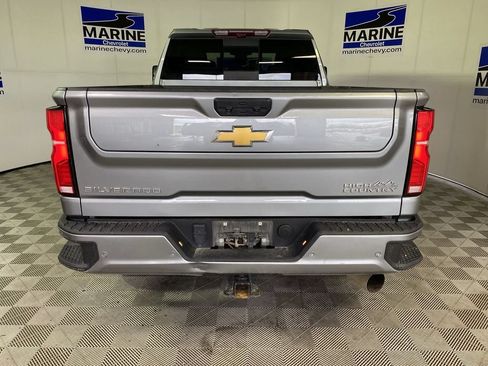 Used 2024 Chevrolet Silverado 2500 High Country w/ High Country Premium Package AWD/4WD image 17