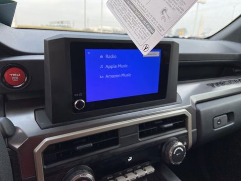 Used 2025 Toyota Tacoma SR5 image 36