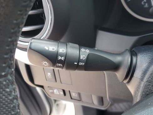 Used 2020 Toyota Tacoma SR5 w/ SR5 Appearance Package (SM) image 28