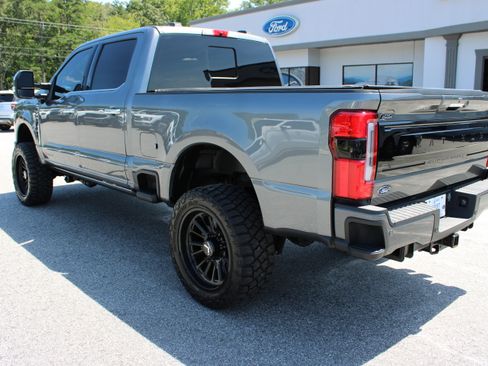 Used 2024 Ford F250 Platinum AWD/4WD image 8