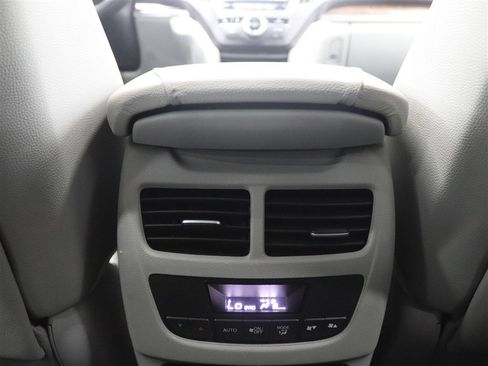 Used 2019 Acura MDX SH-AWD image 17