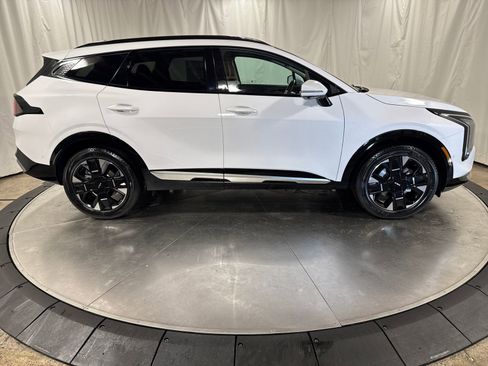 Certified 2026 Kia Sportage SX image 9