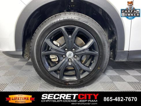 Used 2023 Dodge Hornet GT Plus w/ GT Blacktop Package AWD/4WD image 9